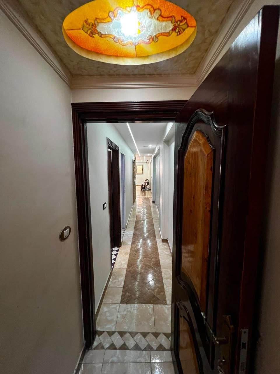 شقه اعلى مستوى تشطيب بسعر خيال