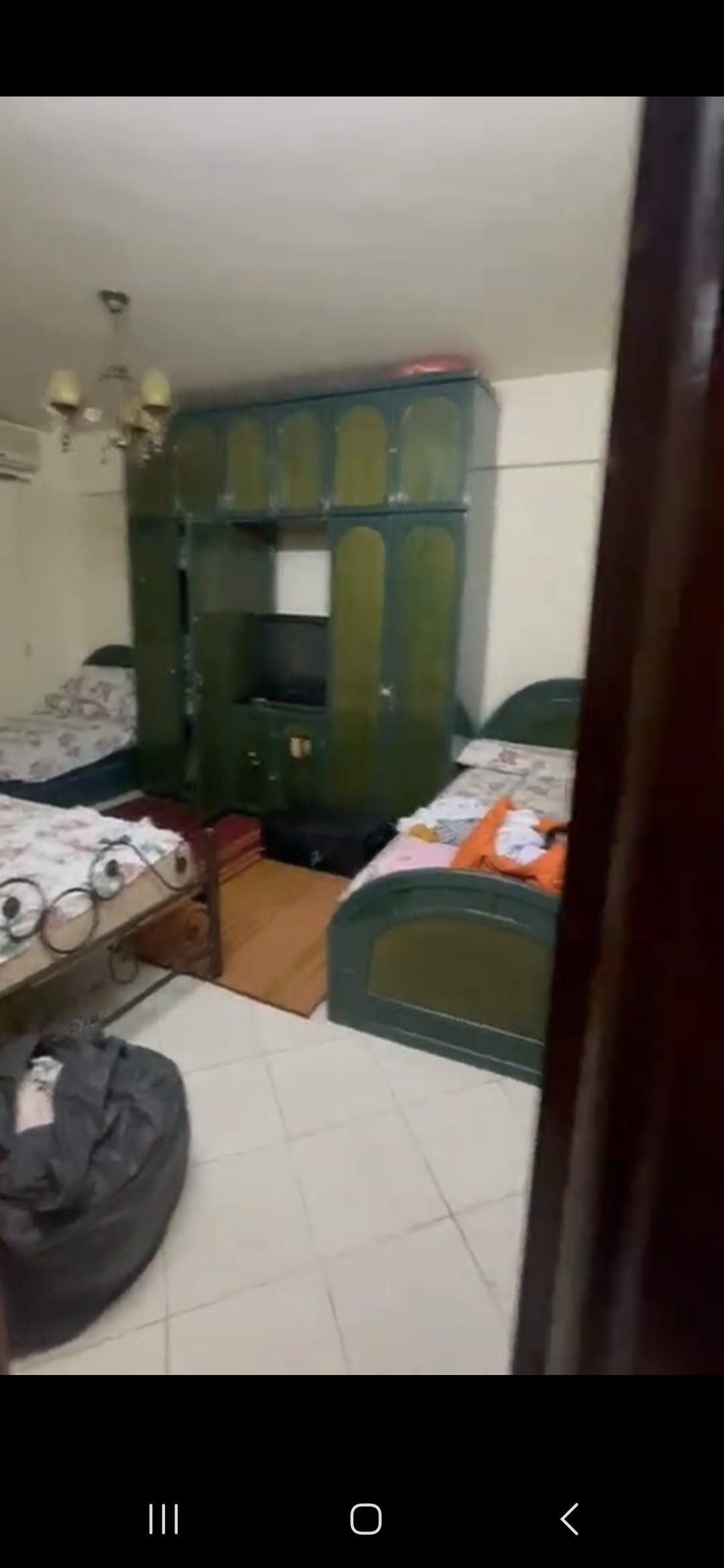 شاليه بجاردن وفرش راقي يطل على البحر 
