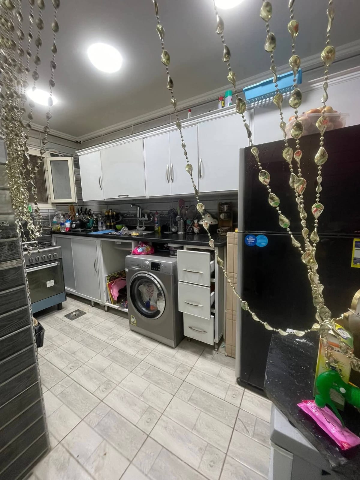 📍 العنوان المقصود: الإسكندرية – العجمي – البيطاش – شارع الزهور (المعروف عند الأهالي بمنطقة أسماك البحر).