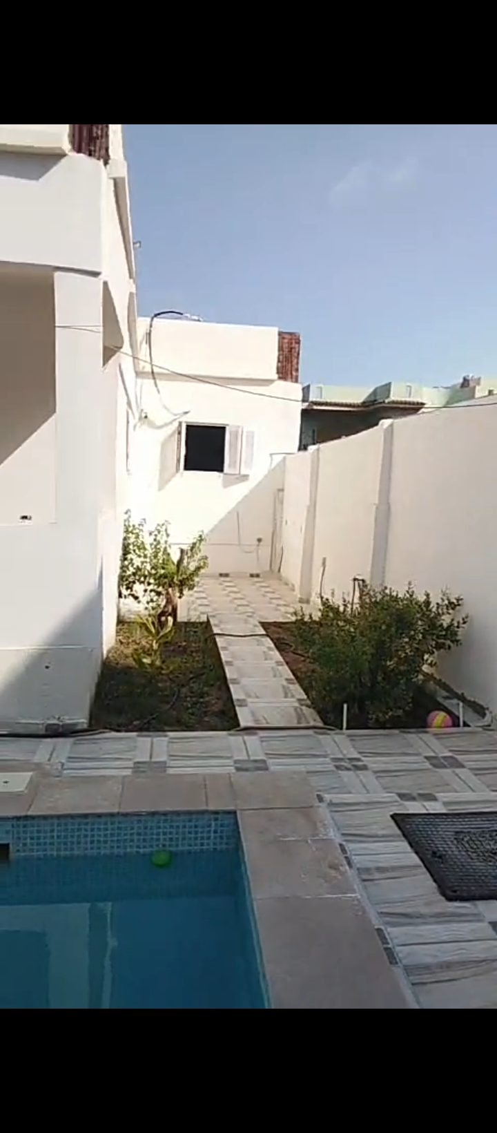 فيلا لقطه للبيع او الاستثمار 