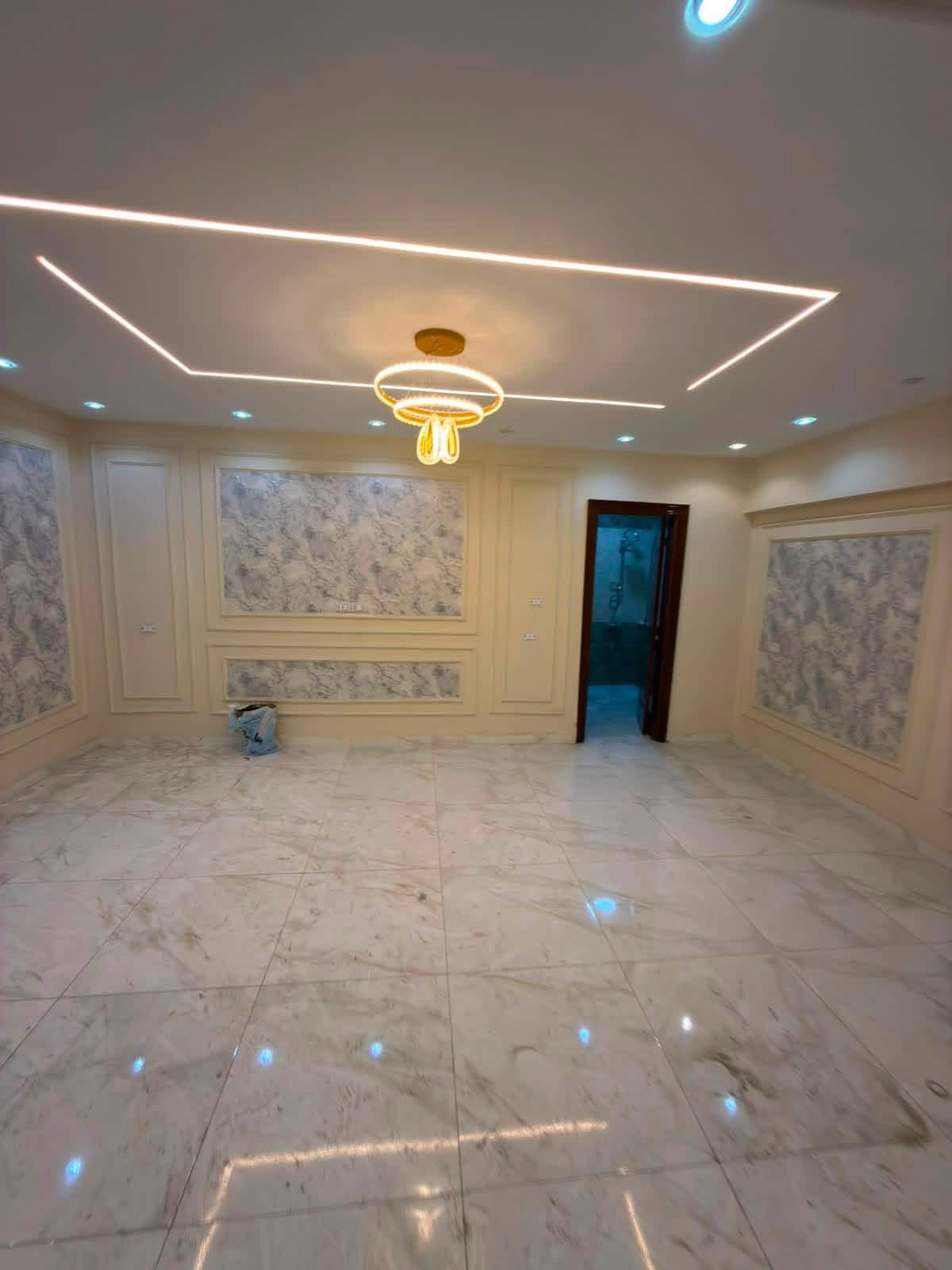 شقة للبيع بالمهندسين تفرعات ميدان لبنان خطوات من فرحان الكبابجي  تصلح سكن أو اداري (عيادة-مكتب) لوكيشن حيوي جدا بجوار جميع الخدمات