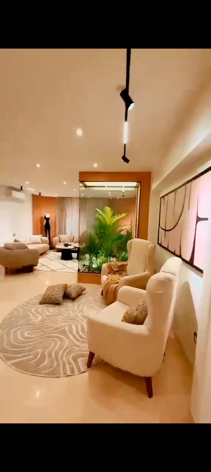 🏡 شقة مميزة 180 متر في واحد من أقوى شوارع المهندسين، بتفاصيل راقية وموقع مميز جدًا.