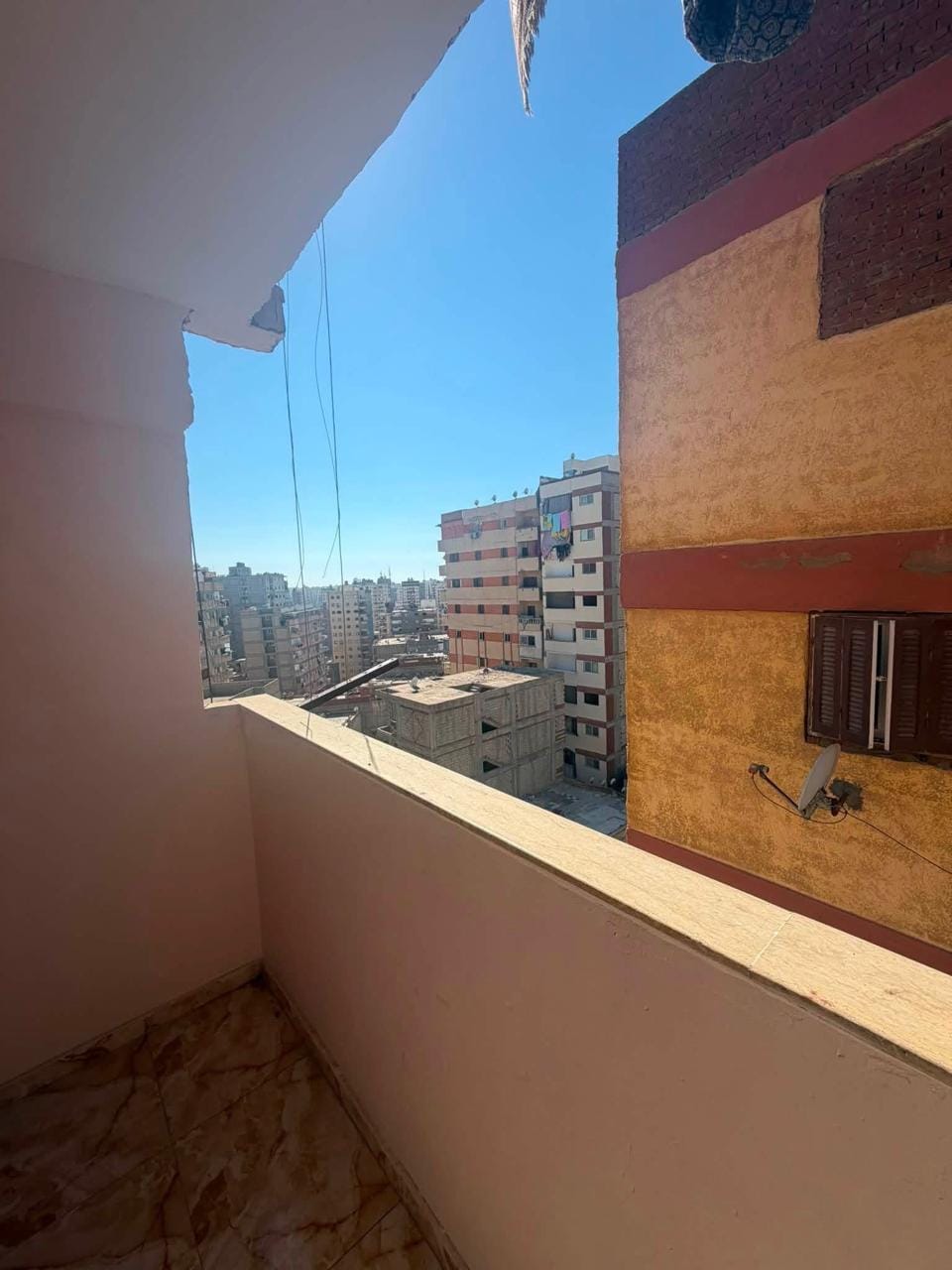 الفلكي – السيوف – شارع 16 الملك – شارع جانبي متفرع من شارع 16 الملك – بجوار كافيه حكاية – الإسكندرية.