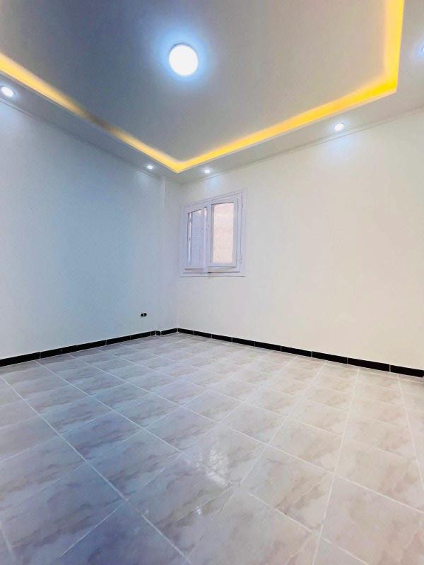شقه مميزه بشاطئ النخيل 
