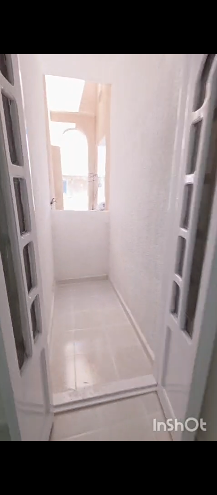 شقه للبيع في شاطئ النخيل العجمي 
