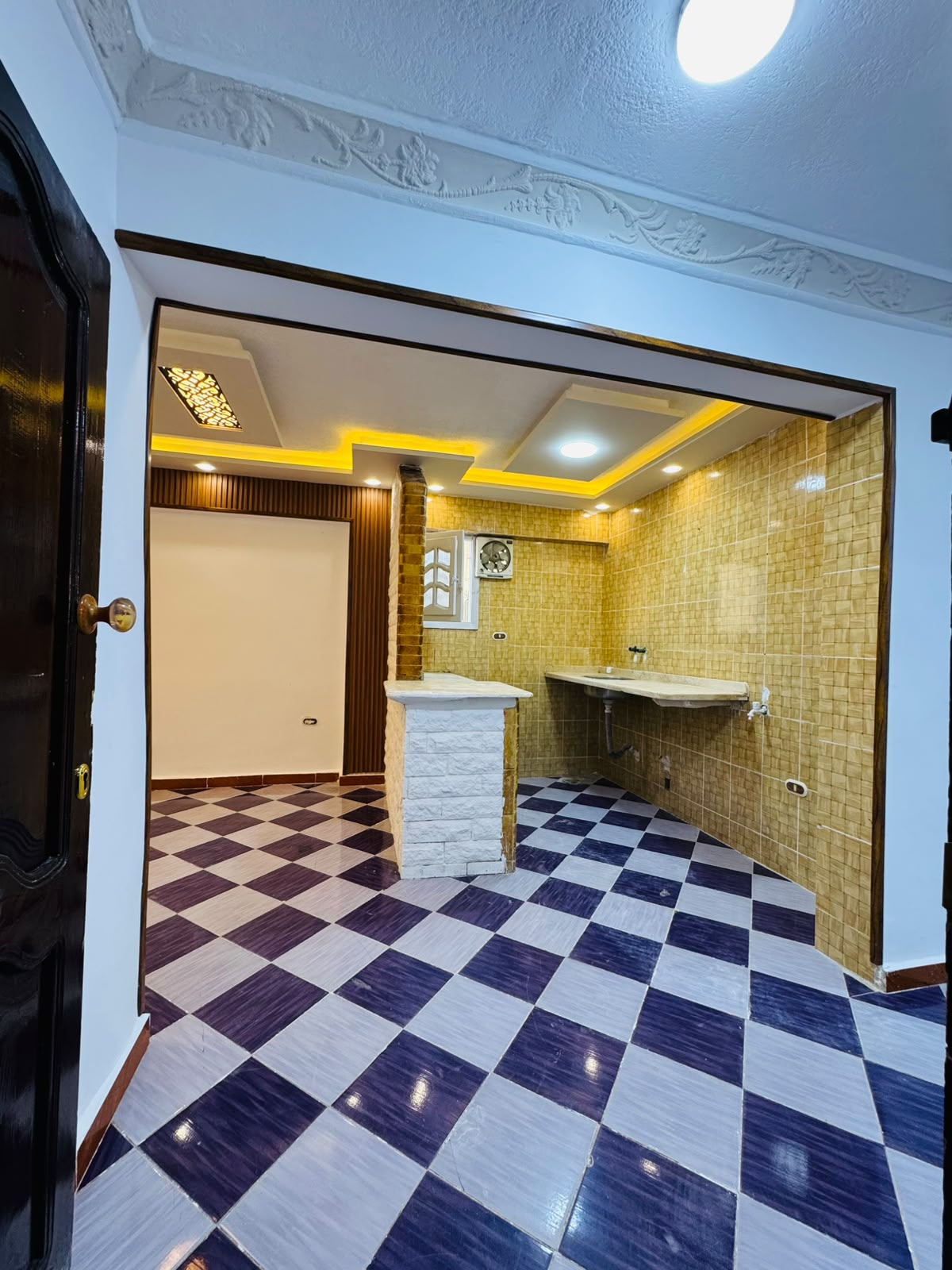 شقه لئطه  تنفع استثمار او سكن 