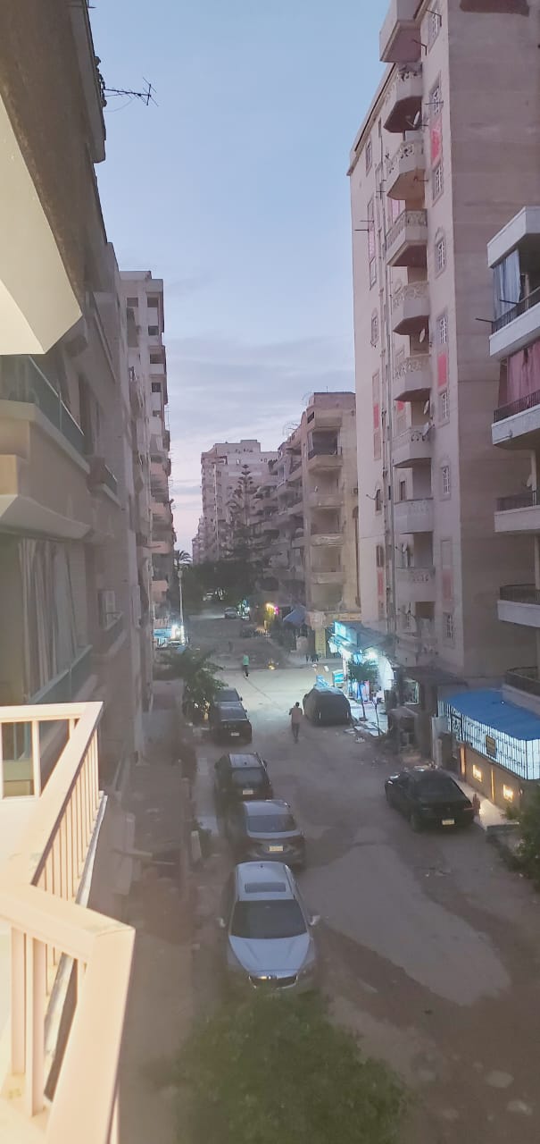 شقه تشطيب الترا لوكس في العجمي