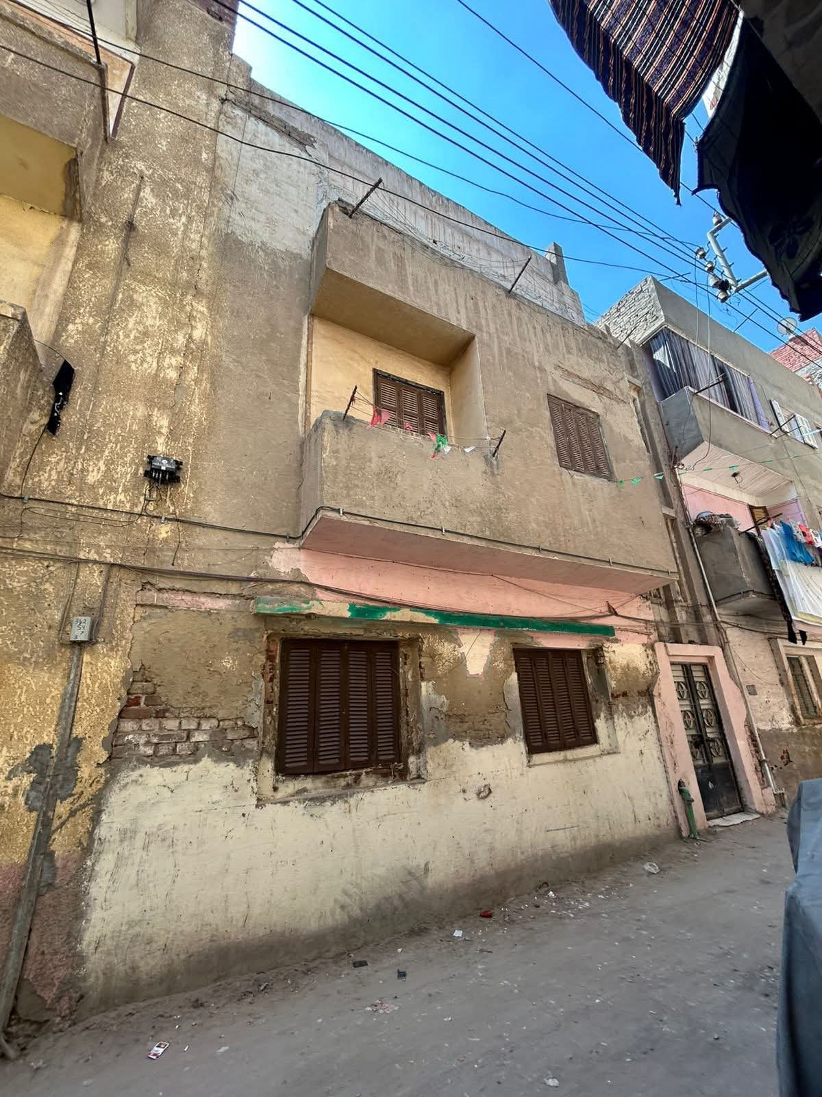 بيت للبيع – موقع مميز خلف مصر للطيران