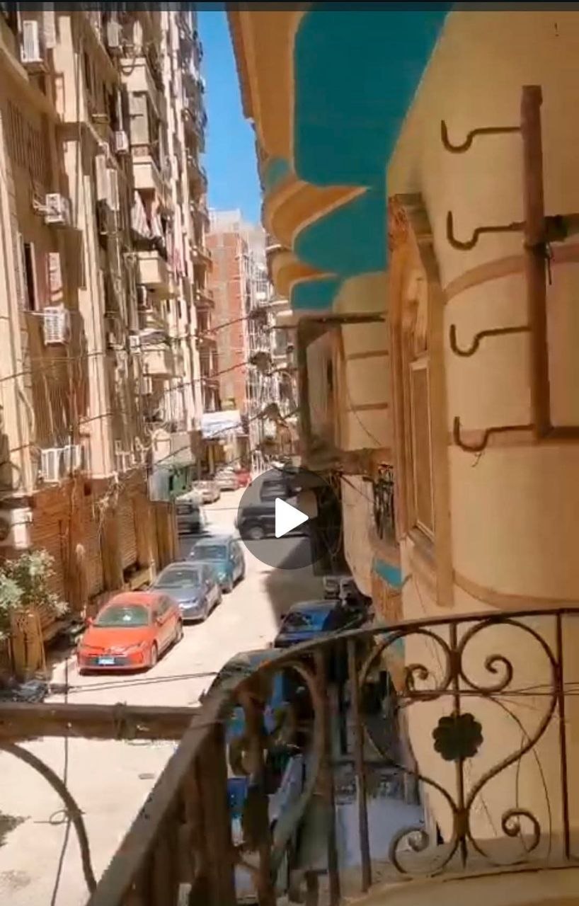 للبيع شقة سكنيةبالمنصوره في أحمد ماهر 