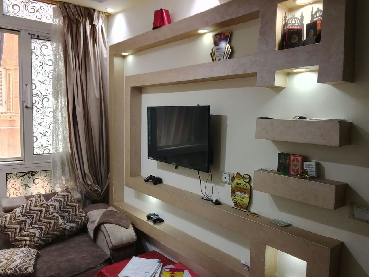 شقه فاخرة ش ابراهيم عثمان 