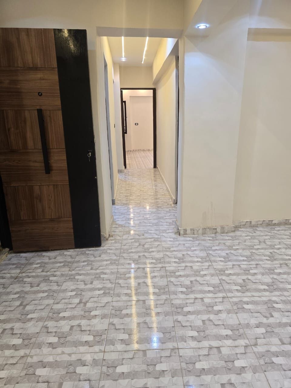 فرصه لقطه لعريس في ش مسجد الرحمة 