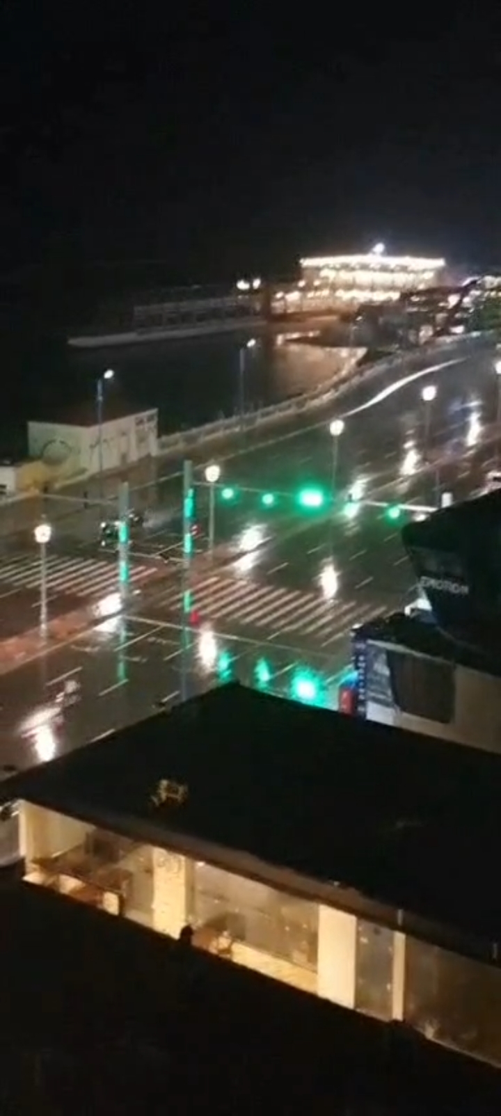 موقع مميز جدا في العصافره شارع الورده البيضاء