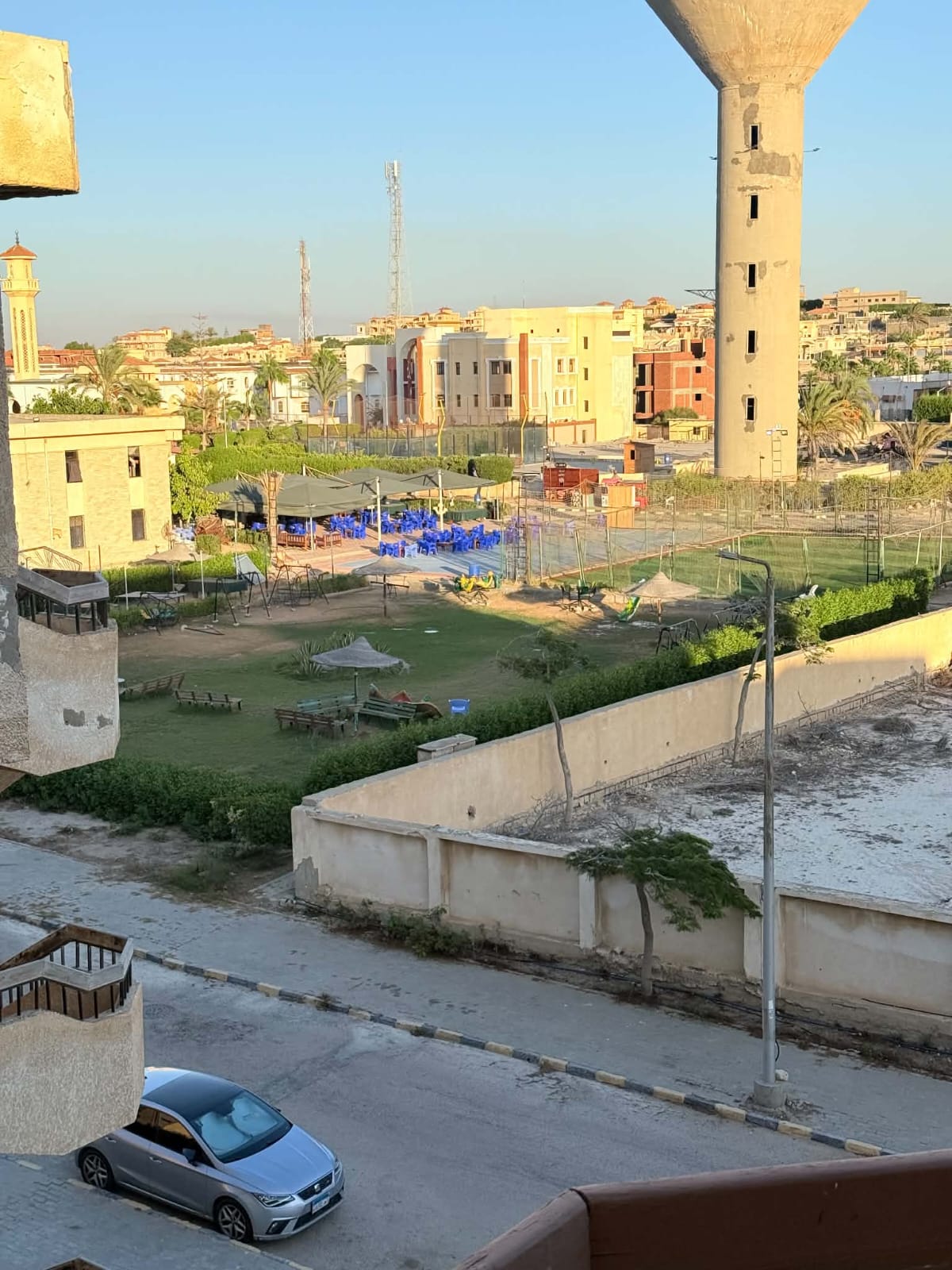 شقة للبيع بقرية الشروق – الساحل الشمالي – 125م – 3 غرف نوم – 2 حمام – إطلالة على البحر