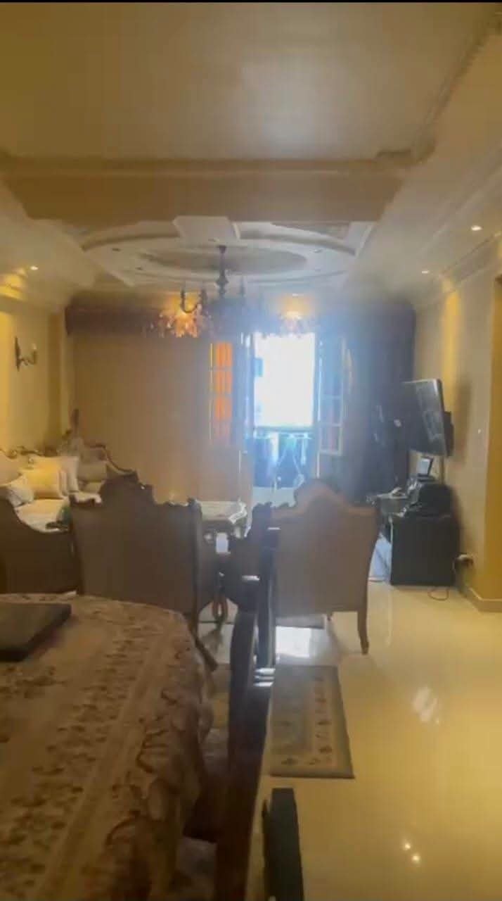 شقه بمواصفات خاصه بسموحه