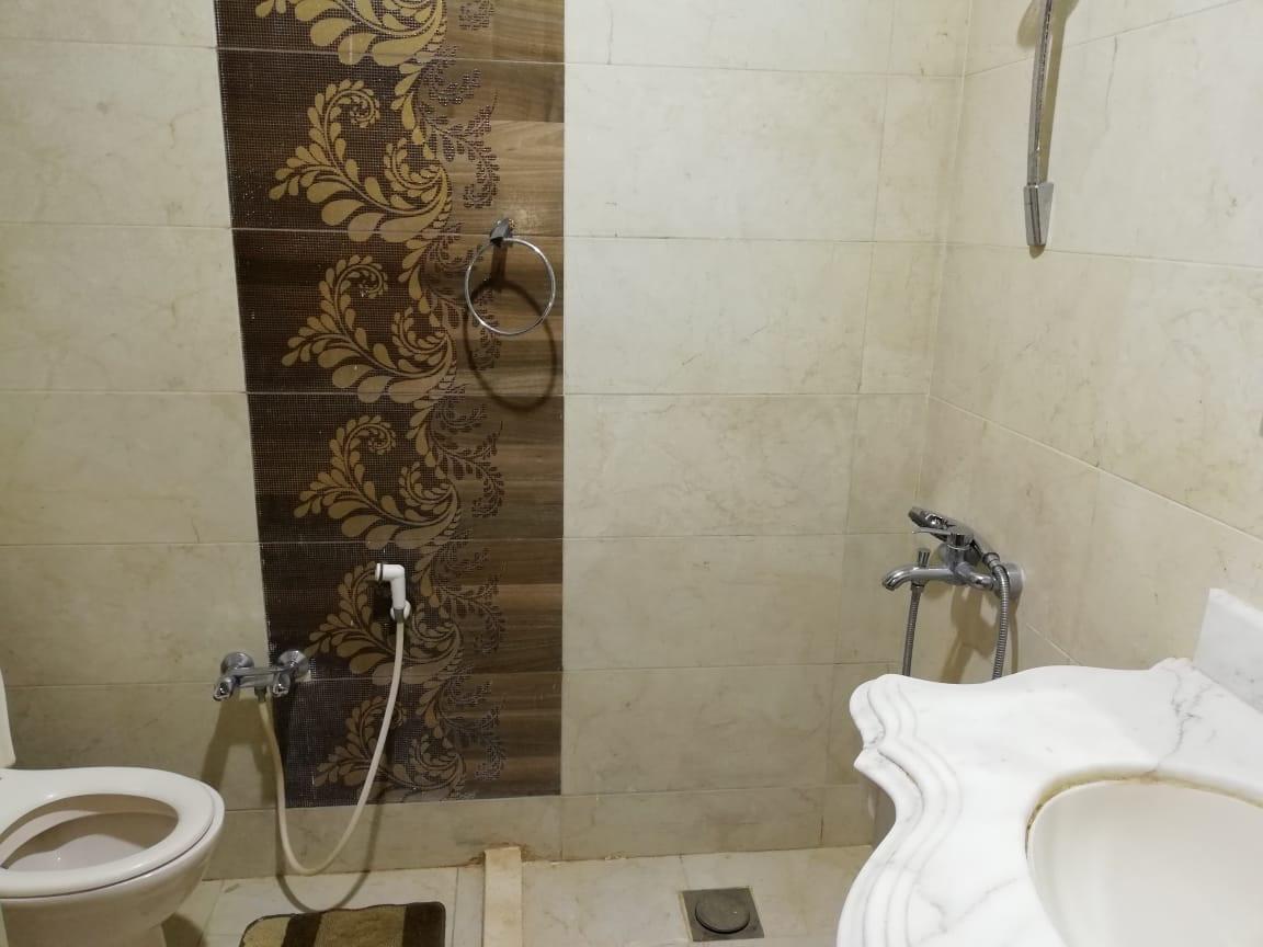فرصة نادرة في مارينا 2 شاليه صف أول بحيرة (Sea & Lake View) بحديقتين أمامية وخلفية 🌊🌴✨