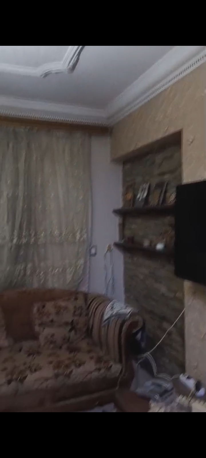 شقه بشارع الروضة النزهه٢