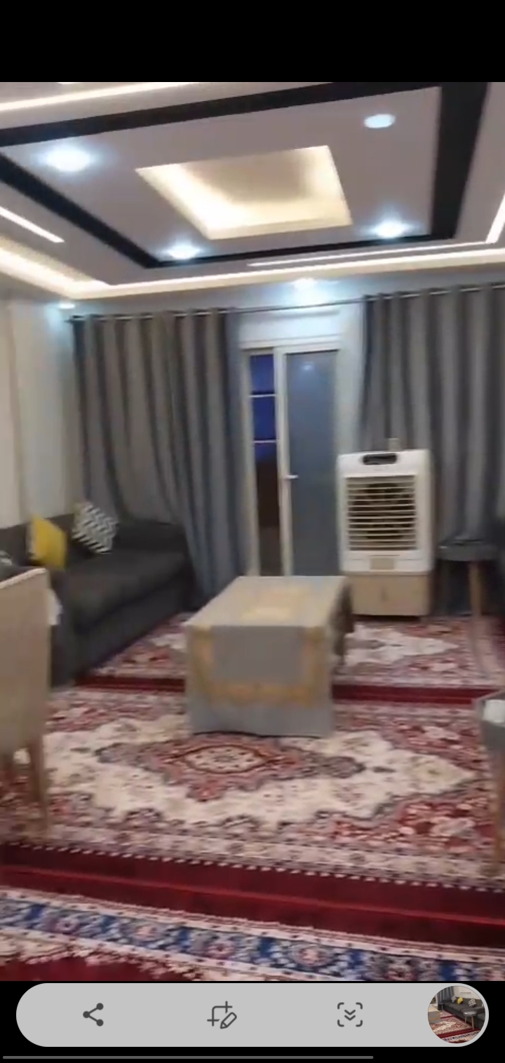 شقه بالنزهه الجديدة شارع 27
