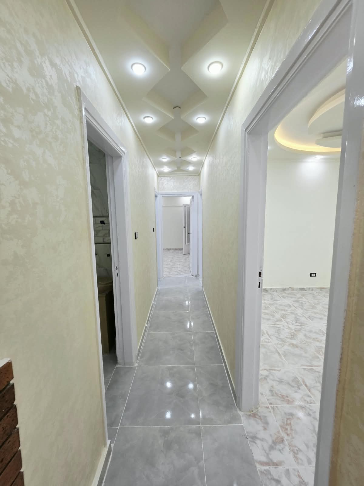 شقه لقطه تنفع سكن عائلي اومصبف واستثمار (74)