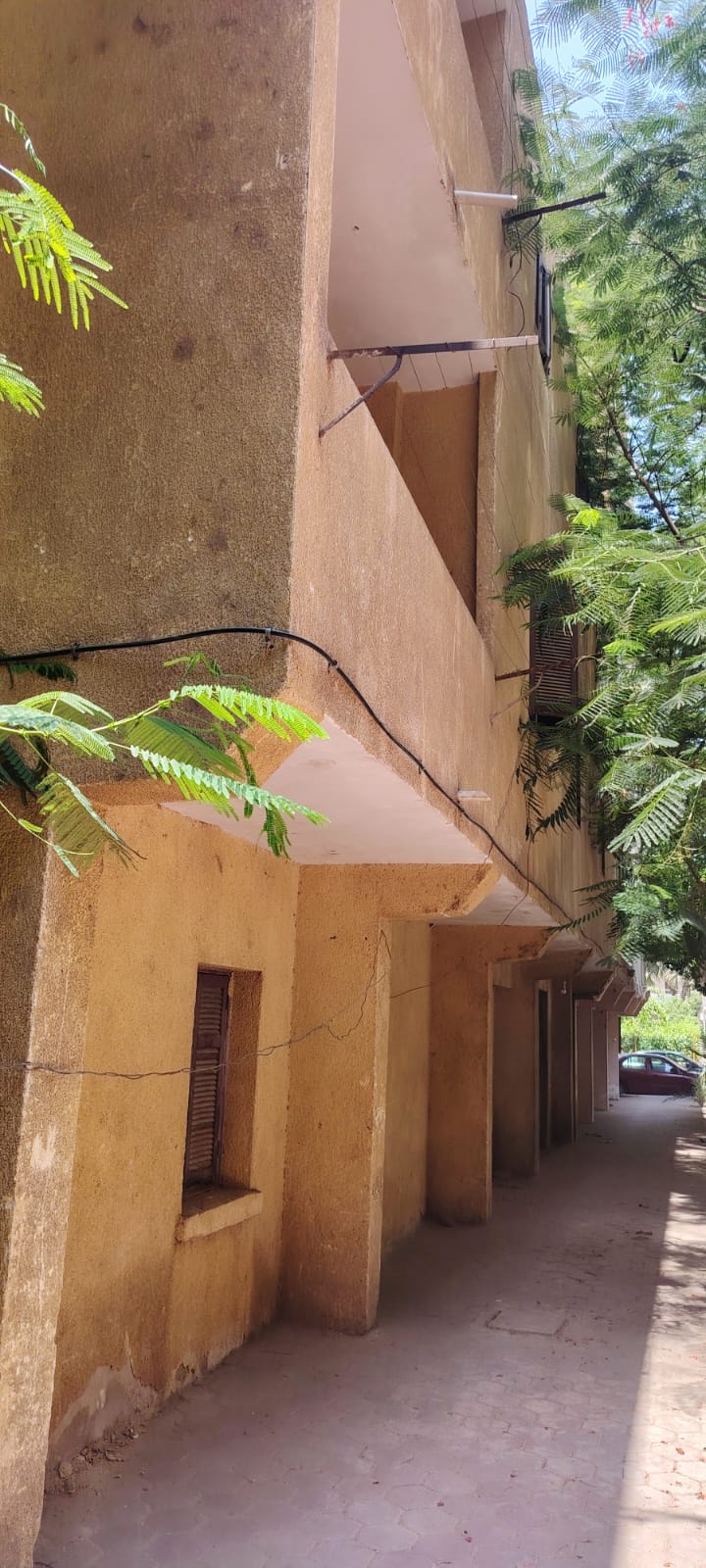 منزل ارضي+ دورين في عين شمس 