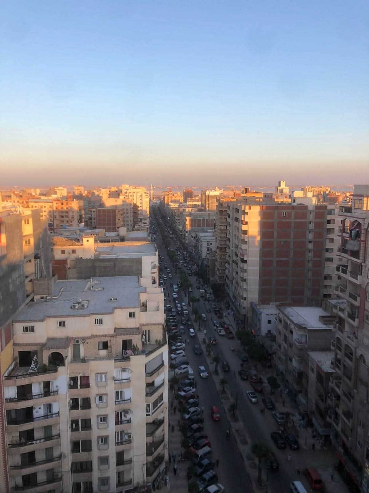 ✨ عشاق التميز والخصوصية.. روف فخم بمساحة 200 متر في أرقى مواقع البيطاش! 🌆👑