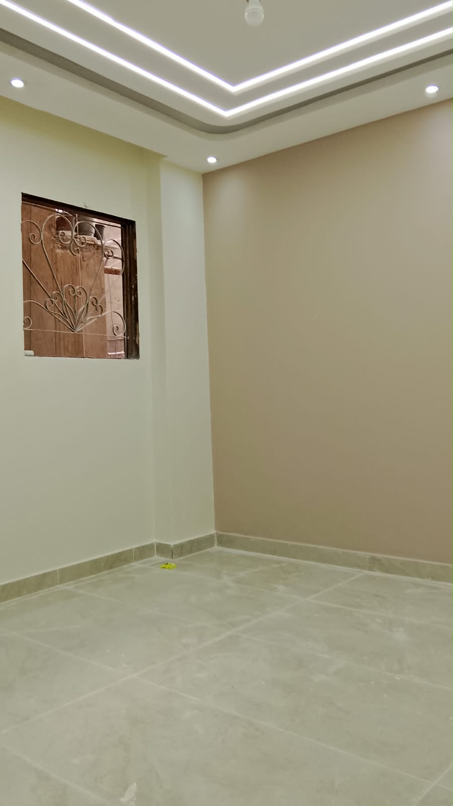 شقه موقع مميز