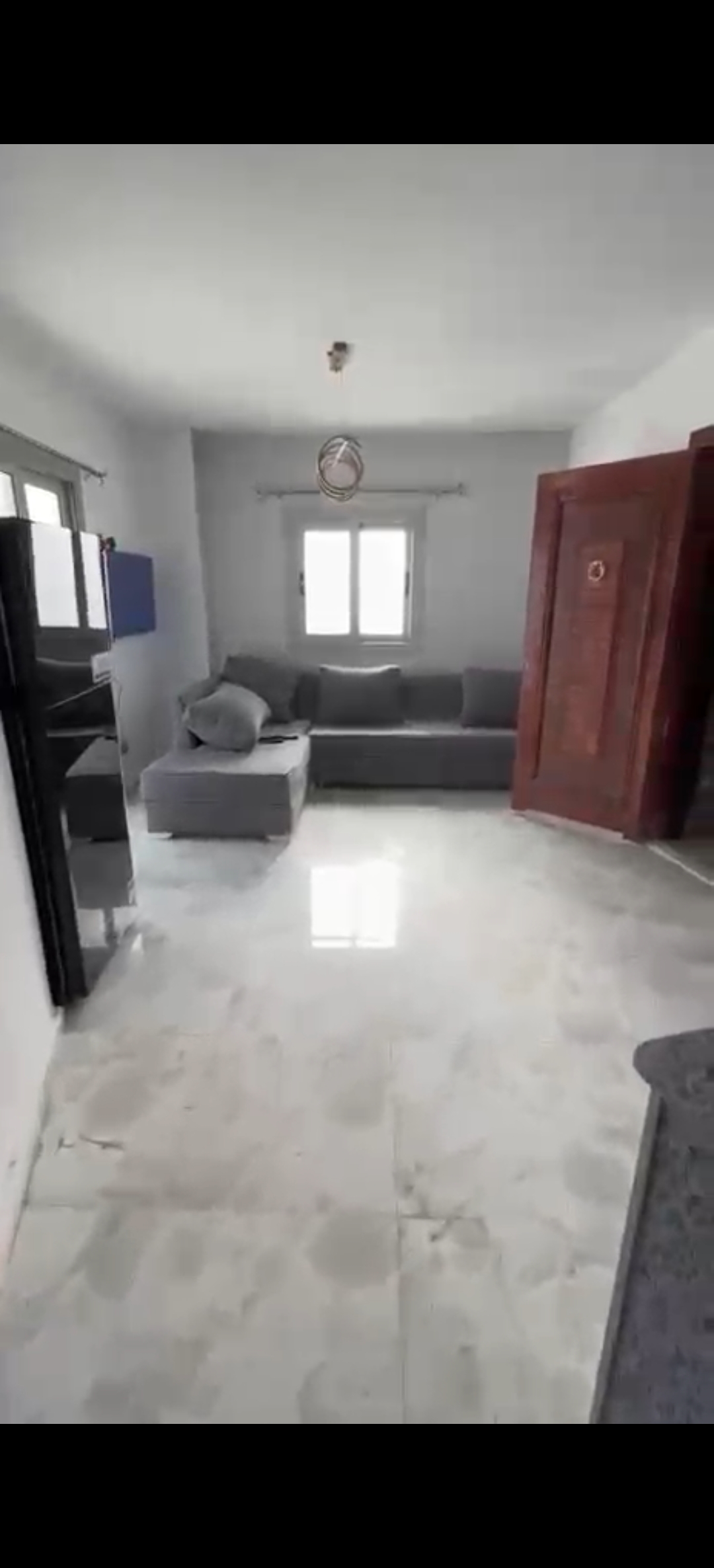 شاليه دور ثالث قبلي الطريق امام مارينا 5