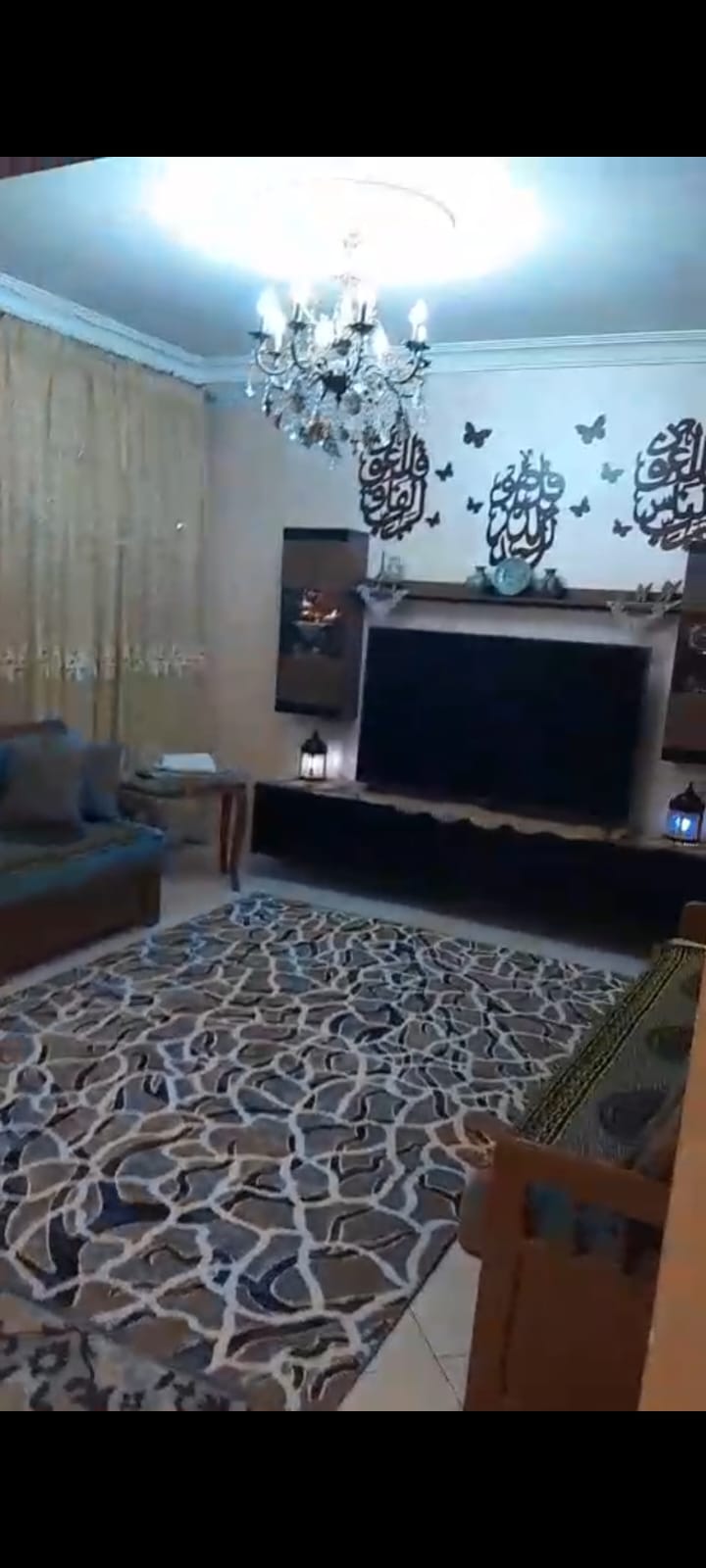 شقة مميزة للبيع بمدينة نصر – 160م | دور أول | 3 غرف و3 قطع ريسبشن | موقع حيوي موازي لعباس العقاد – 5,000,000 جنيه