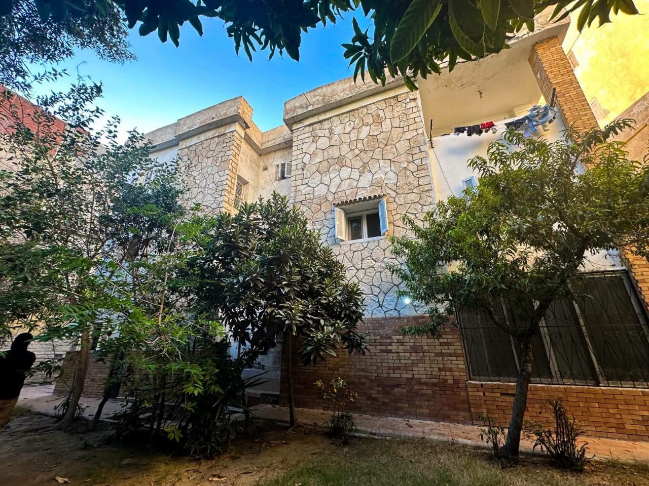 🌿 فرصة نادرة لأصحاب الذوق الرفيع والمستثمرين.. فيلا مستقلة بموقع راقي جداً في بيانكي 🏡✨