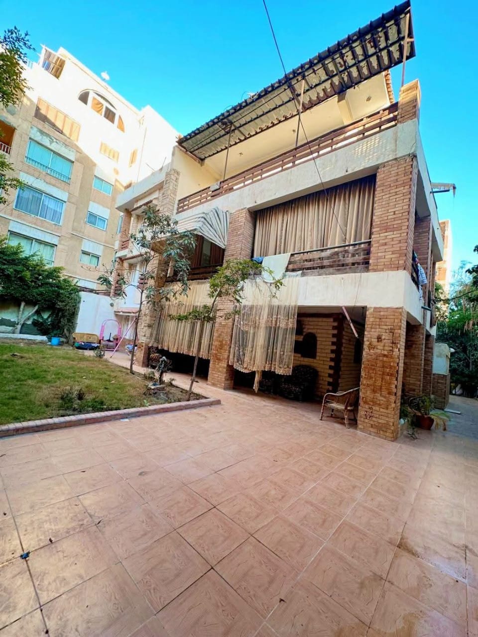 🌿 فرصة نادرة لأصحاب الذوق الرفيع والمستثمرين.. فيلا مستقلة بموقع راقي جداً في بيانكي 🏡✨