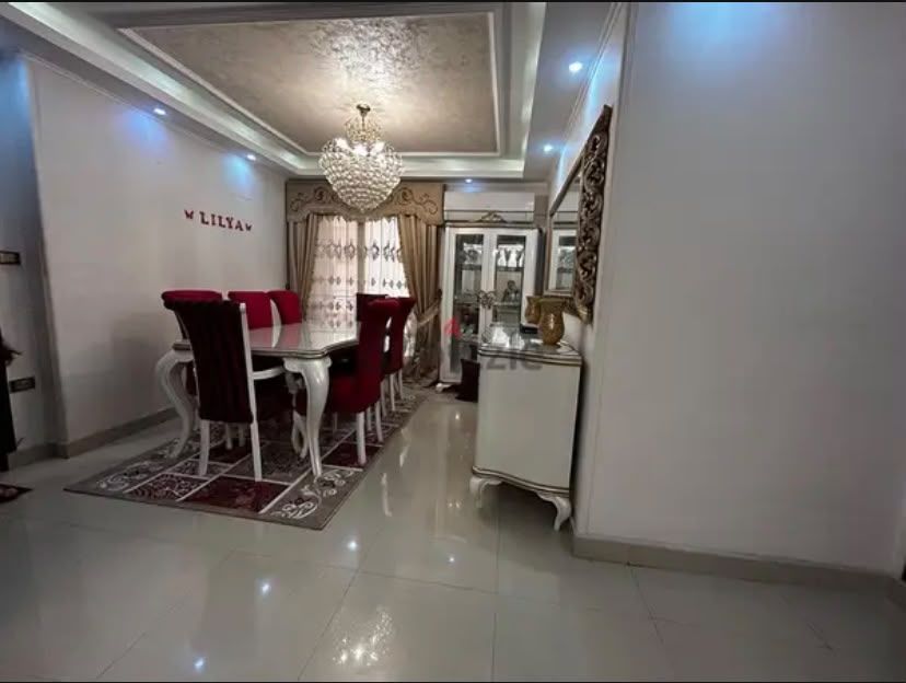 شقه للبيع في لوران