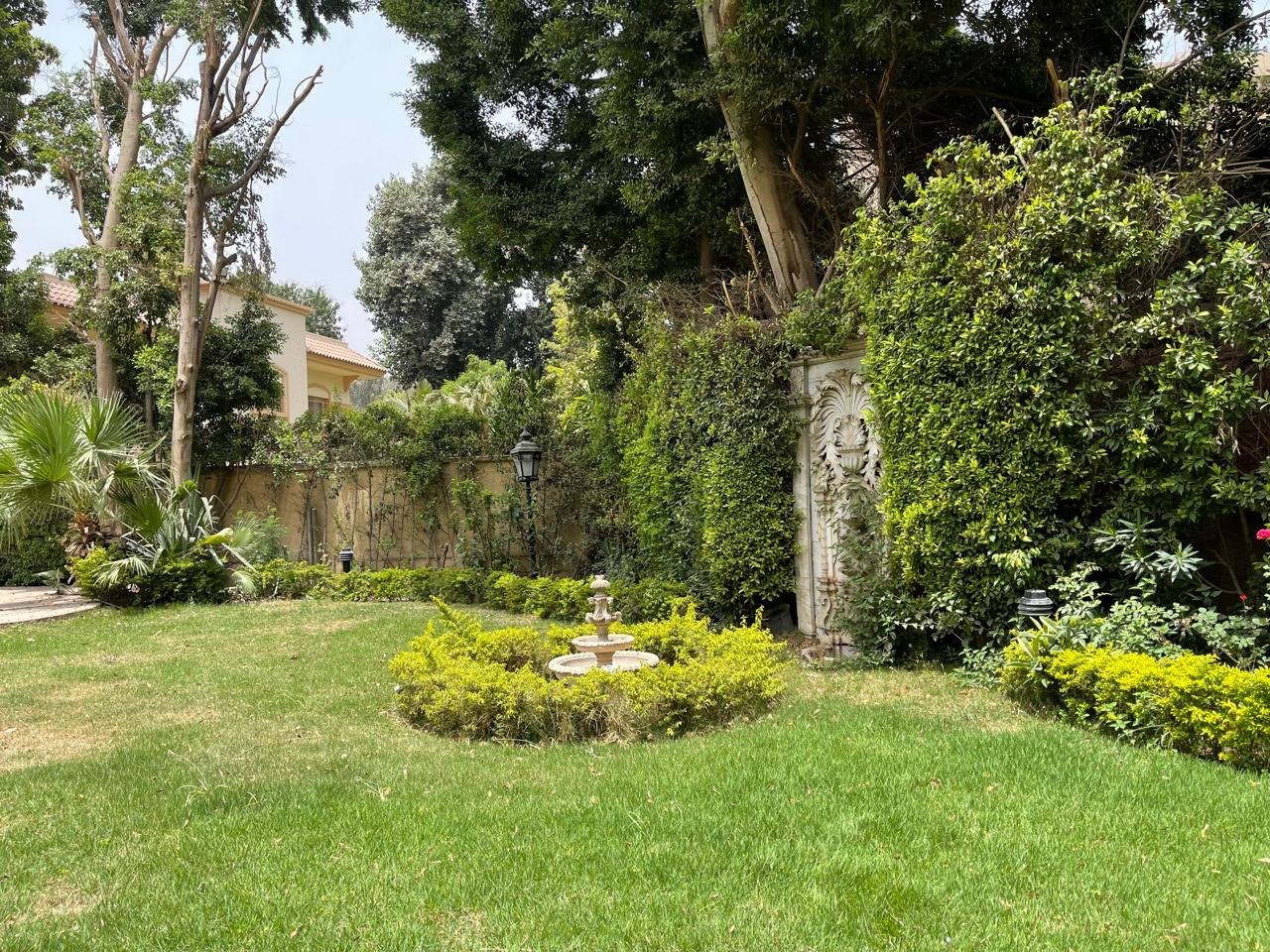 🏡✨ فرصة استثنائية لامتلاك فيلا فاخرة في سرايات المعادي ✨🏡  💎 الفخامة والخصوصية في أرقى مناطق المعادى