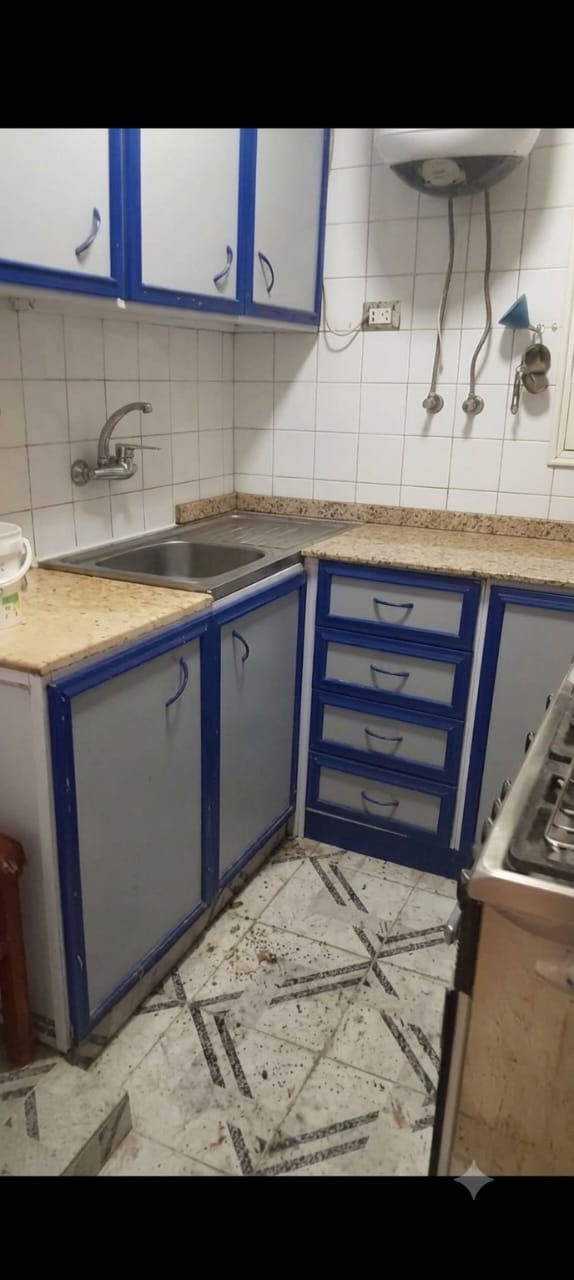 شقه فى موقع حيوى فى باكوس 