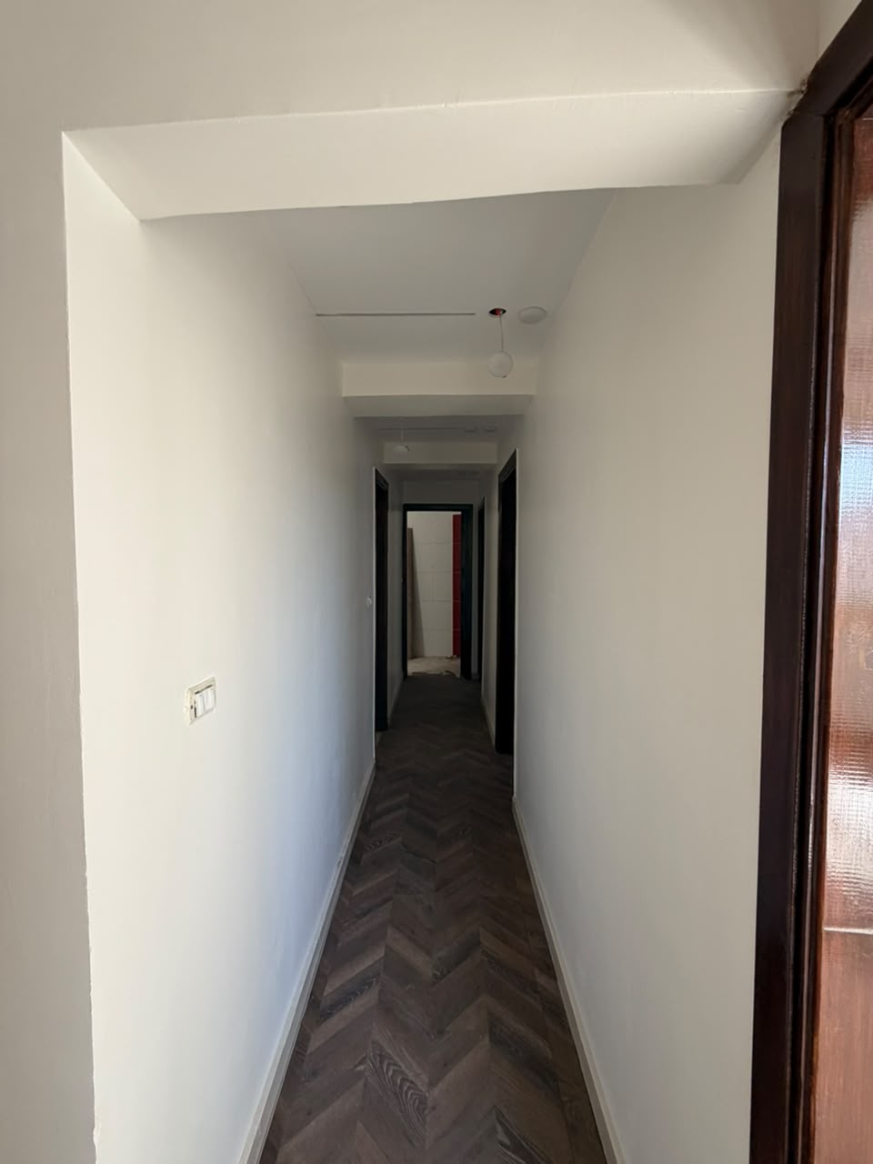 🏛️ **امتلك شقة استثنائية في قلب الشاطبي الراقي.. فخامة ومساحة وإطلالة على 3 نواصي!** ✨  📍 شارع أريستون – الشاطبي عقد أزرق وحصة عقارية | تشطيب ألترا لوكس