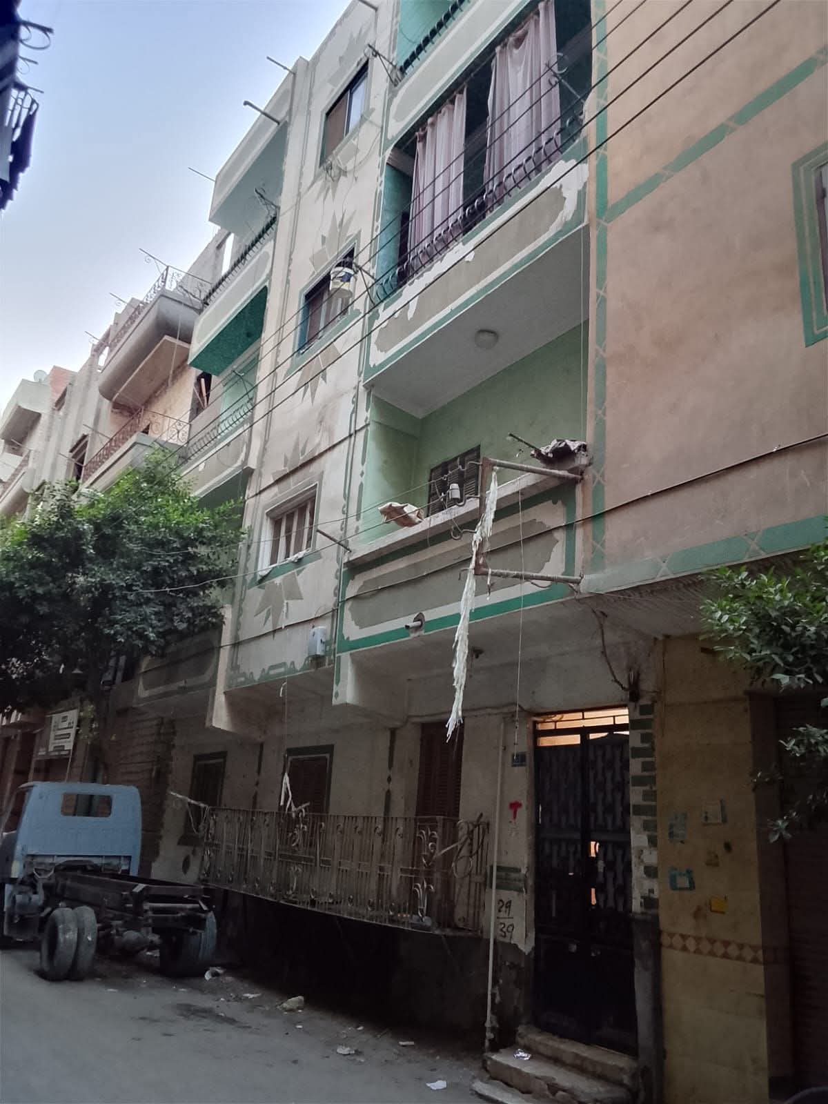 فرصة استثمارية مميزة للبيع – منزل 4 أدوار