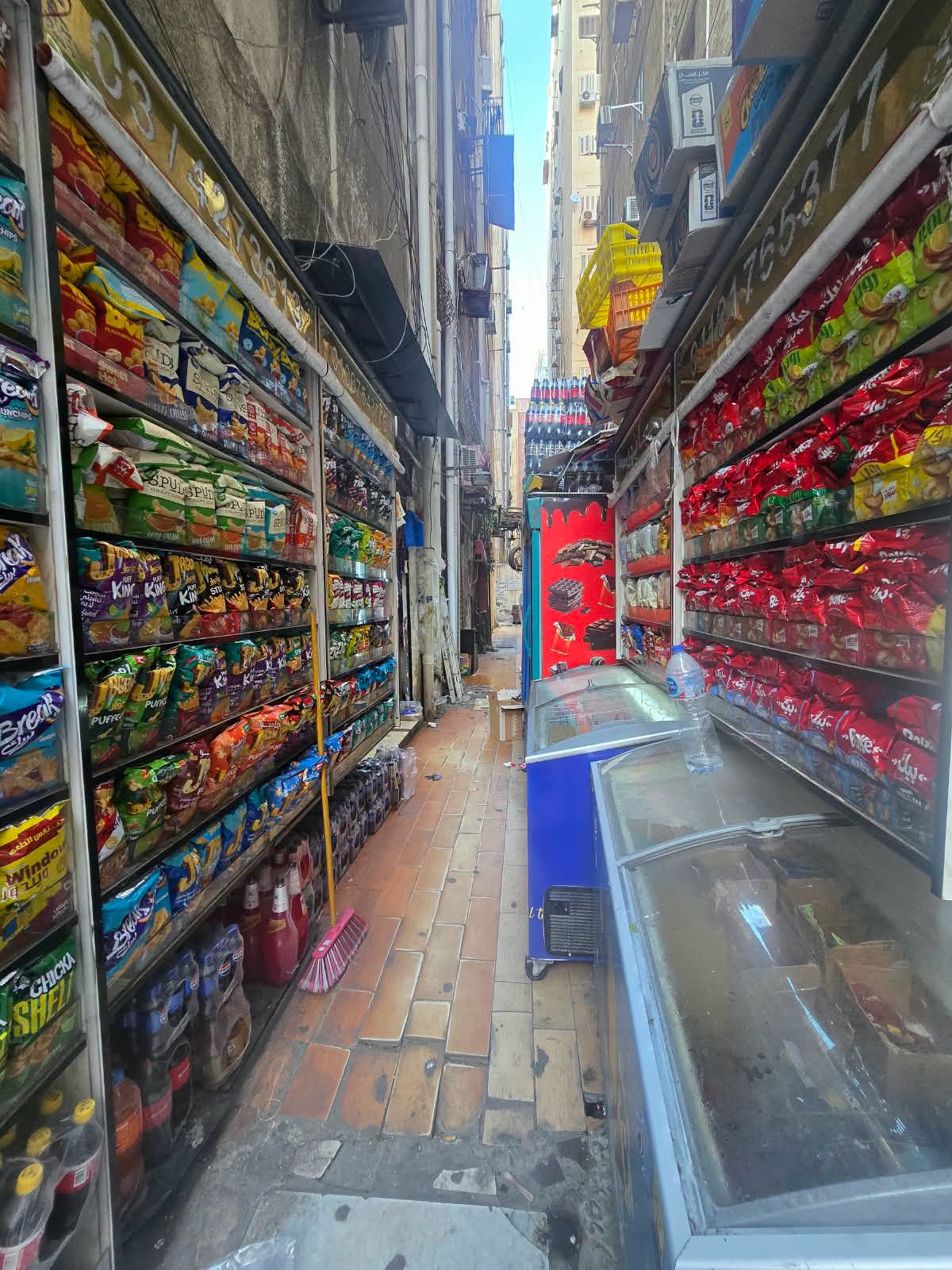 فرصه مميزه في سموحه محل سوبر ماركت شغال وجاهز