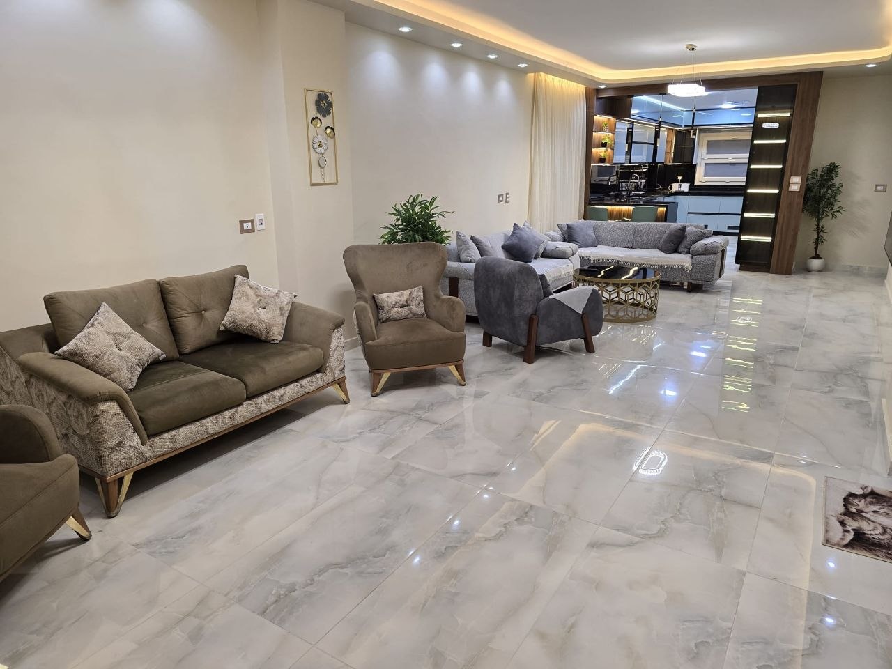 🔥 شقة 270 متر بالسياحية ب | بالعفش والأجهزة 🏡