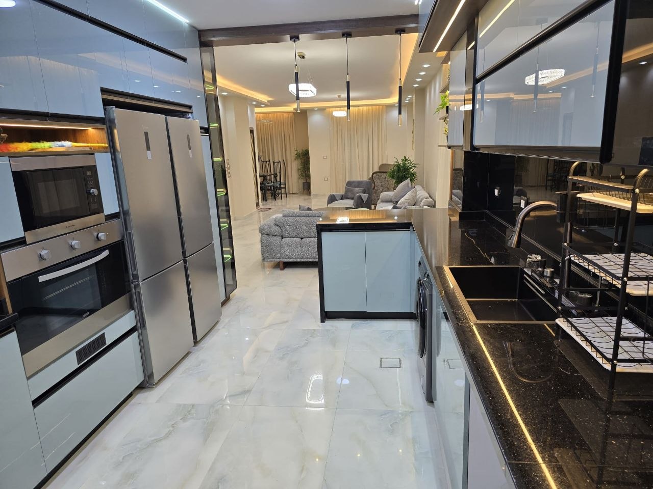 🔥 شقة 270 متر بالسياحية ب | بالعفش والأجهزة 🏡