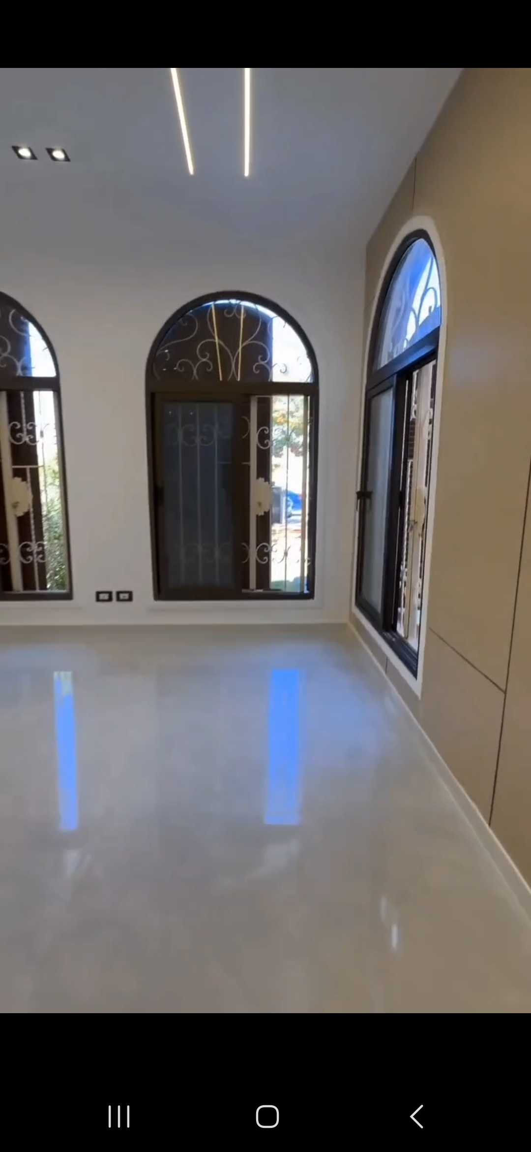 فيلا بحديقه اماميه وحديقه خلفيه لأصحاب الذوق الراقي ومحبيه الهدوء والخصوصيه