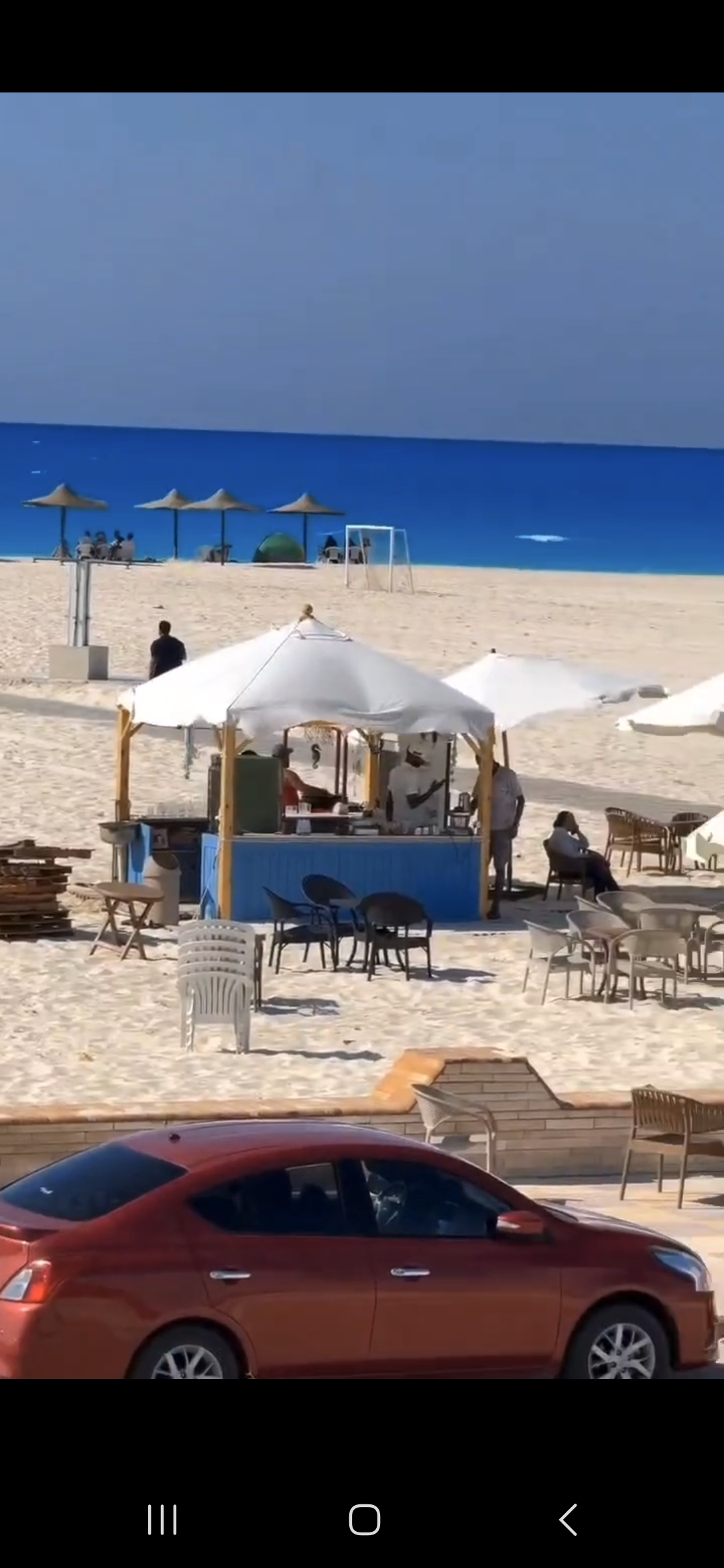فيلا صف اول على البحر مباشرة فيلا مستقله بشاطئ رملي وفيو رائع