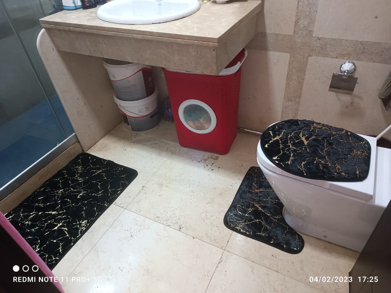 شقة بالمعادي الجديده تشطيب سوبر لوكس 